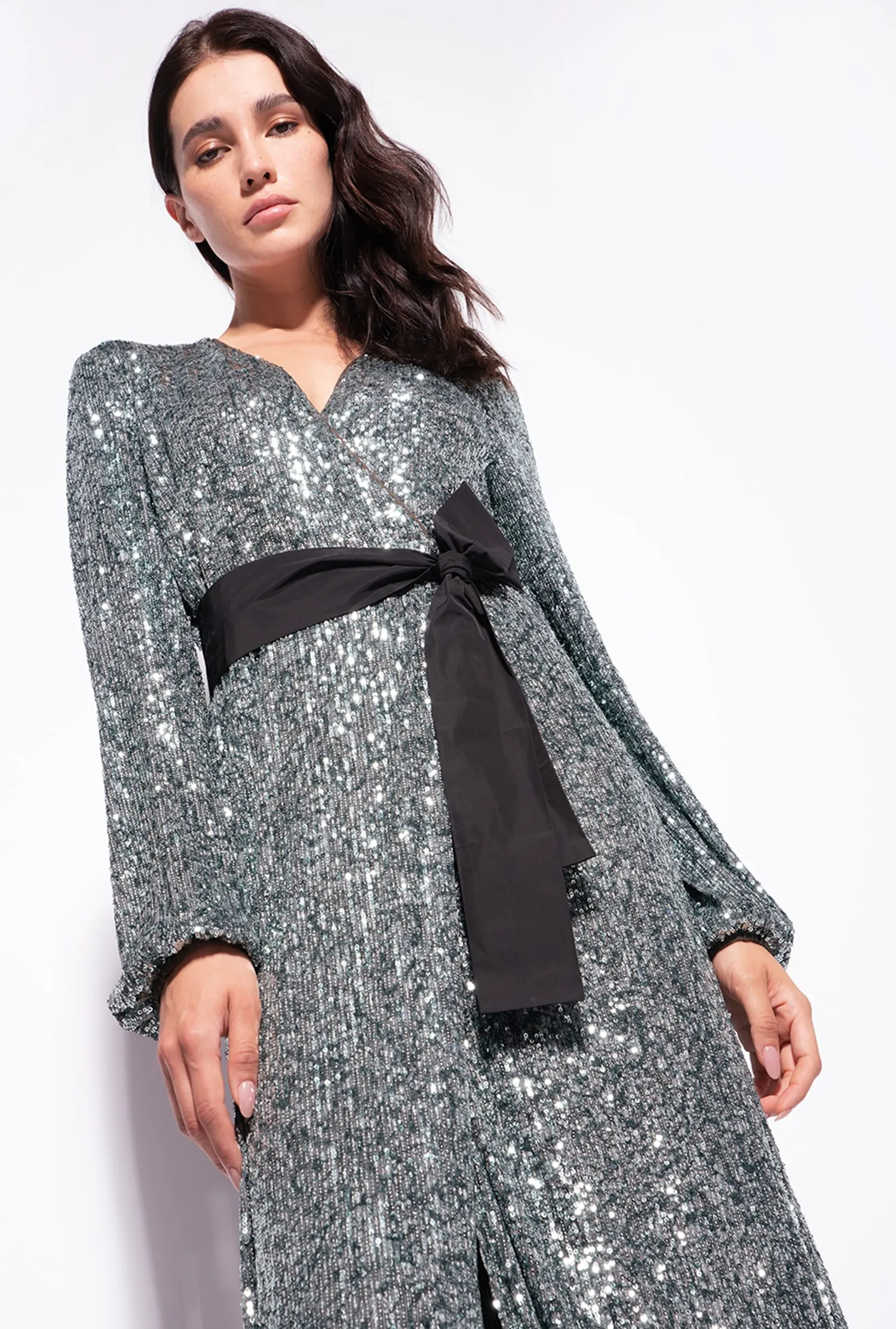 Abito lungo da donna di colore argento e verde
