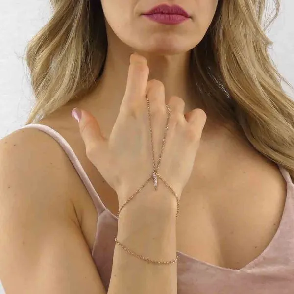 Bracciale baciamano placcato oro rosa con cornetto zirconato    